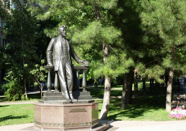 Памятник А.П. Чехову (Ростов-на-Дону)
