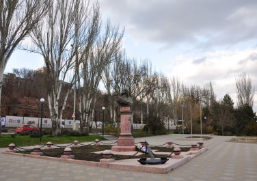 Памятник Ушакову (Ростов-на-Дону)