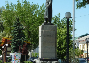 Памятник А.М. Горькому (Ростов-на-Дону)