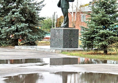 Боковская, памятник Ленину, Современные