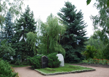 Вёшенская, могилы Шолохова и жены