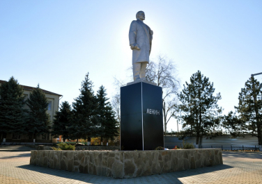 Кагальницкая, памятник В.И. Ленину