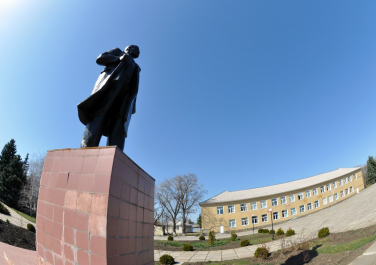 Куйбышево, памятник В.И. Ленину