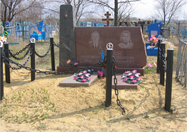 Морозовск, Памятник Герою Советского Союза Семенченко Василию Алексеевичу
