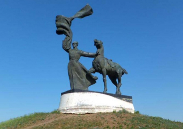 Пролетарск, Памятник бойцам 1-й конной, Современные, Достопримечательности